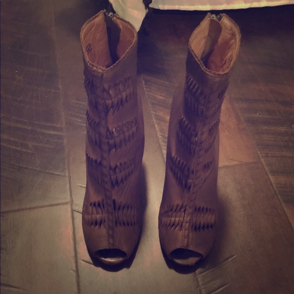 Sam Edelman 9 1/2 Krosby open toe leather boot